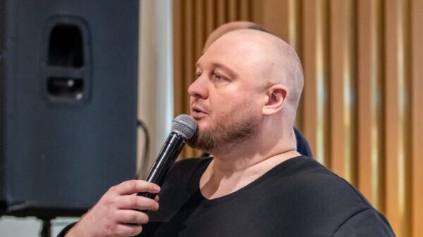 Андрей Пережогин — антикризисный CEO, траблшутер, солютор, инвестор, меценат Управление без микроменеджмента: модель Андрея Пережогина Как работает команда без контроля: кейсы Андрея Пережогина
